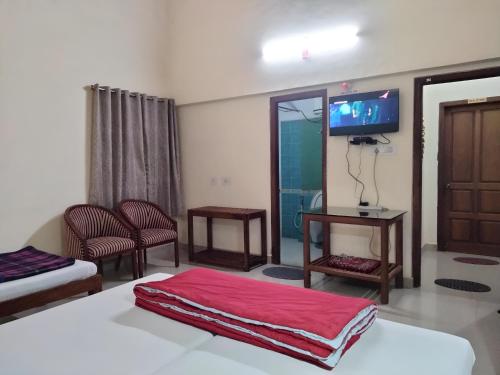 Triple Room with Bathroom image 3