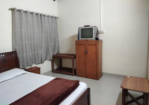 Double Room with Garden View image 3