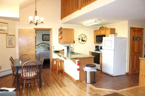 Condo at The Jack O Lantern - image 4