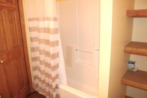 Condo at The Jack O Lantern - image 7