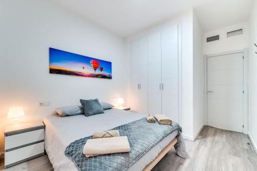 Chic 2BR in Malaga Center Prime Location 4