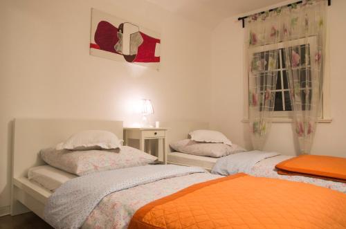 Tasca im Feui Apartments - image 4
