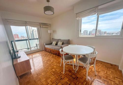 RentUp - Vistas panoramicas y balcon en Belgrano a pasos de Av Cabildo, Buenos Aires