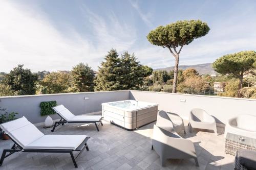 Luxury - Jacuzzi Apartments Near Rome in Velletri