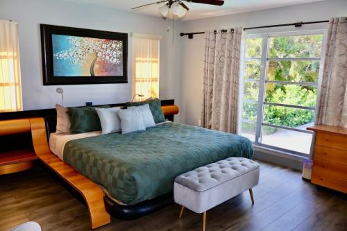 Three-Bedroom House image 5