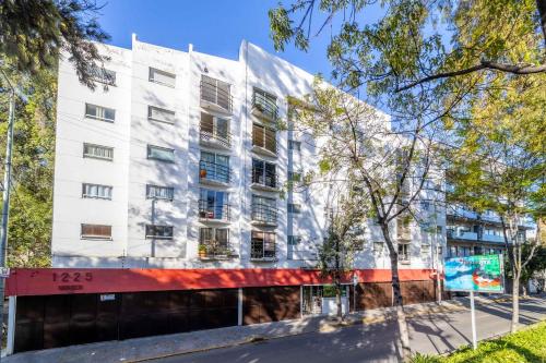 Centrally Located & Modern Apartment with 2 Bedrooms CDMX
