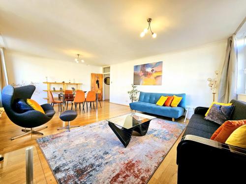 Bright & Spacious Home in Building with Lift, right next to Bayswater Station - Walk to Kensington Palace, Hyde Park, Little Venice & Notting Hill, Londýn (fotografie 8)