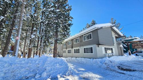 Cinnamon Bear Inn - image 37