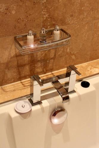 Busfeild Arms - image 12