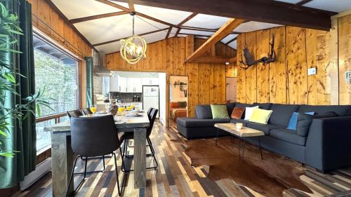 Le1605 - Spa et Plage - Les chalets dans le nord in Sainte Lucie des Laurentides (QC)