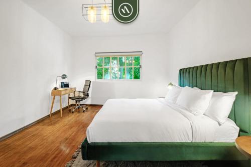 Emilio Castelar 204 Int. 201 - CDMX Emilio Castelar 204 Int. 201 - CDMX