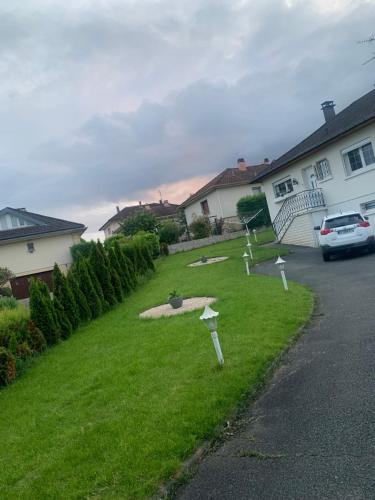 Studio dans une maison avec parking