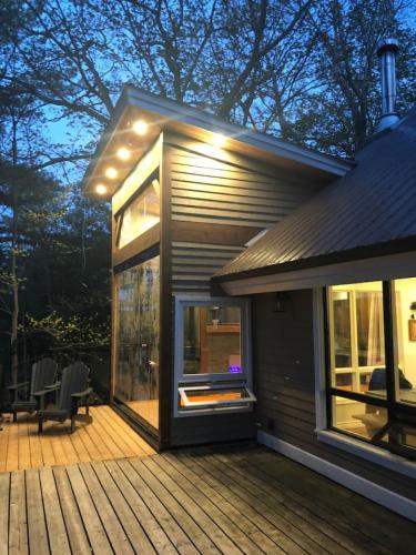 Muskoka Charm Beautiful four bedroom cottage in Gravenhurst (Ontario)