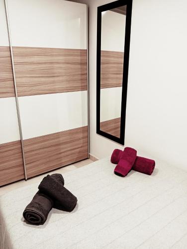 CENTER ROOMS, con desayuno y botella de Rioja Crianza