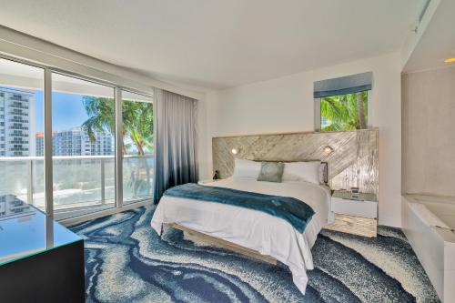 Stylish 1BR Suite with 5 Star Amenities and Stunning Views in Fort Lauderdale, USA