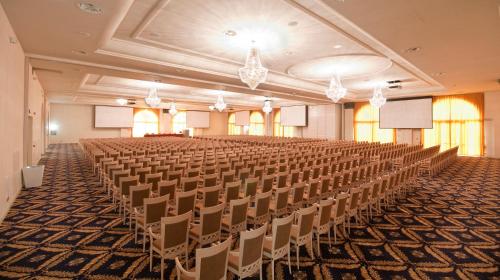 Grand Hotel Italia - image 5