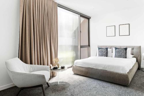 A Lux 3BR Townhouse in South Yarra FREE Parking