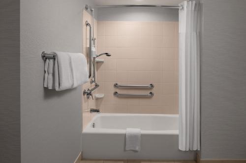 Courtyard by Marriott Washington Capitol Hill/Navy Yard