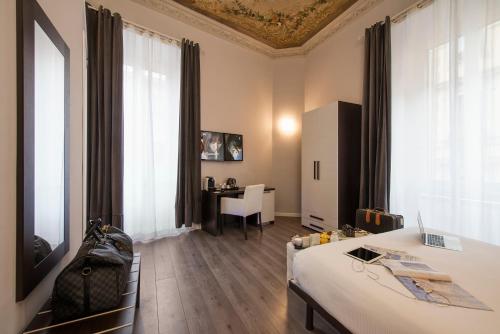 Deluxe Double Room room in Arenula Suites