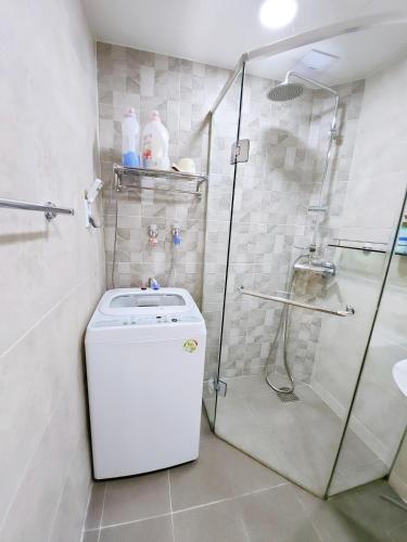 Hongdae Residence-2 1min from Hongik Uni station Exit #1, Soul (fotografie 6)
