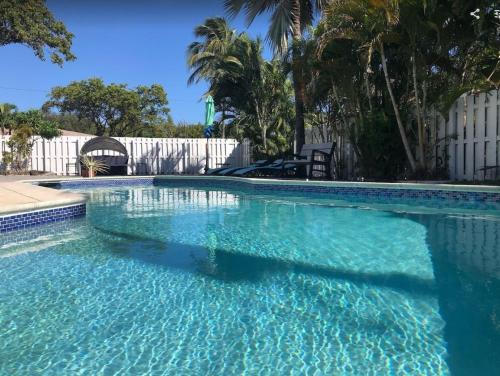 5 BR House 4 Minutes from the Beach in Pompano Beach, USA