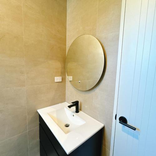 Room at Brand new house at Lincoln Road, Auckland (Foto 3)