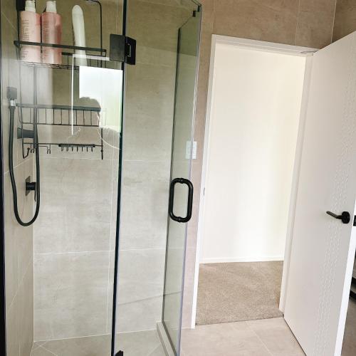 Room at Brand new house at Lincoln Road, Auckland (Foto 9)