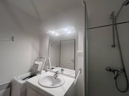 Apartment image 9