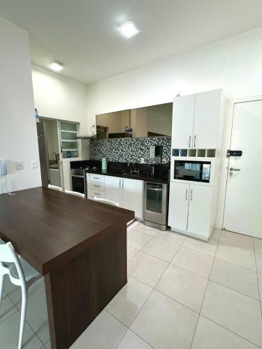 ห้องครัว, Aguas do Santinho Residence - Vista Mar in หาดซานติงโย