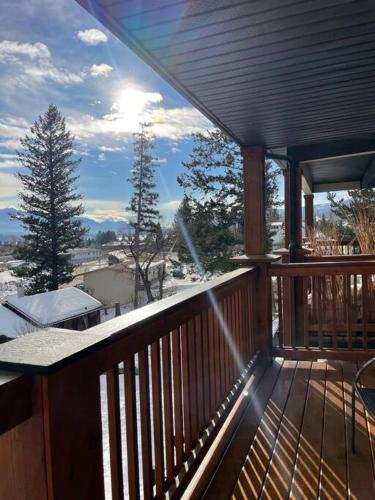 Mountain Views in Downtown, Invermere (Foto 4)