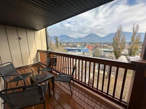 Mountain Views in Downtown, Invermere (Foto 7)