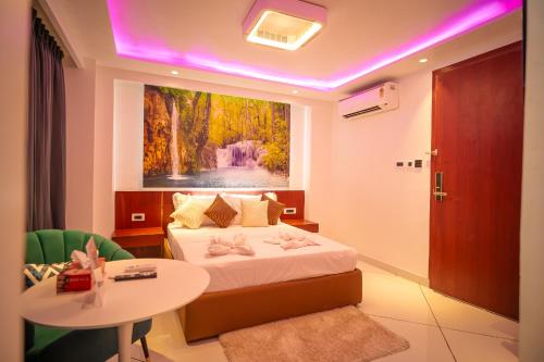 J60 Suites, Ashok Vihar - Near Netaji Subhash Place, Nueva Delhi