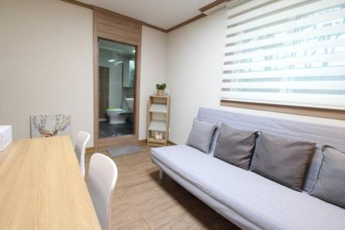 7mins to Jayang Station, near Han River Park, Seoul (photo 2)