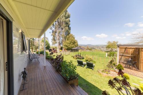 Cottage with Garden View image 2