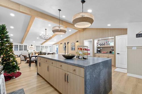 Modern Anaheim Stay- Minutes to Disney& Family Fun in Anaheim, USA