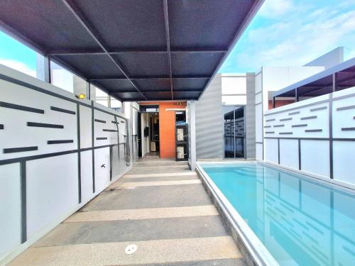 The Modern Hua-Hin Private Poolvilla from beach 3km