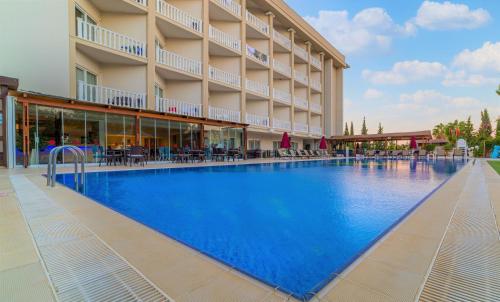 Justiniano Theodora Resort – Okurcalar, NJ