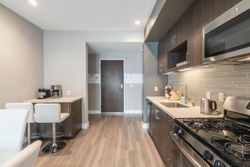 Luxury 2BR Escape in the Heart of DTLA in Los Angeles, USA