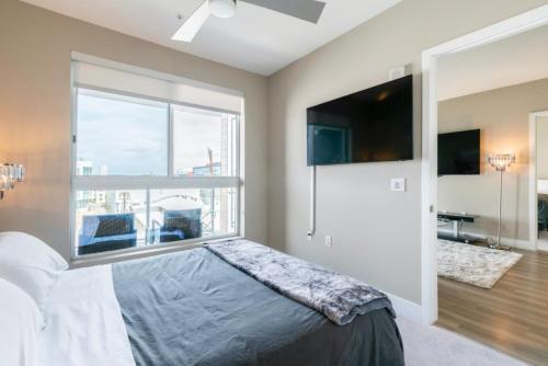 Luxury 2BR Escape in the Heart of DTLA in Los Angeles, USA
