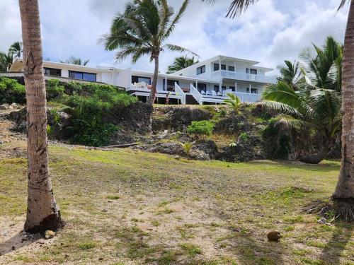 Secret Cove Beach House in Ha‘alalo