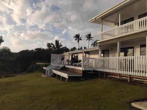 Secret Cove Beach House in Ha‘alalo