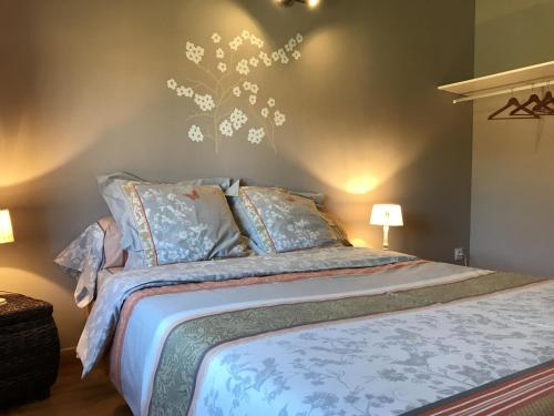 3 bedrooms, 4 beds