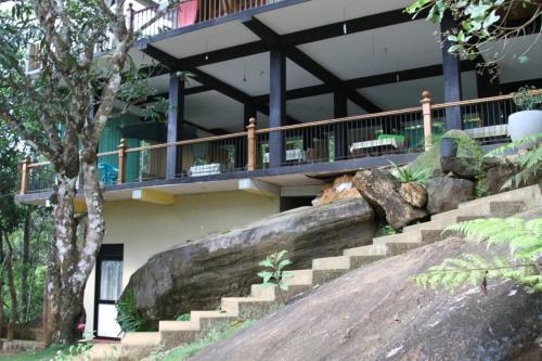 Ieeja, Birds Paradise Hotel in Sinharaja