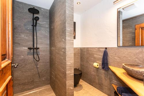 Fürdőszoba, Appartement Adamhof Hochsitz Leogang in Berg