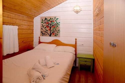2 bedrooms, 4 beds