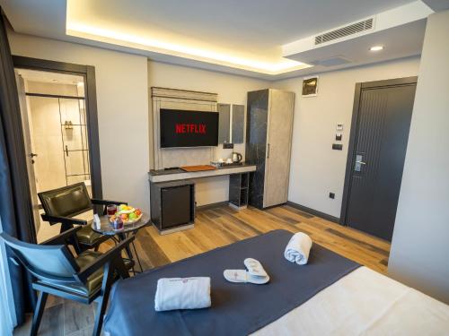 Comfort Point Three Hotel Comfort Point Three Hotel