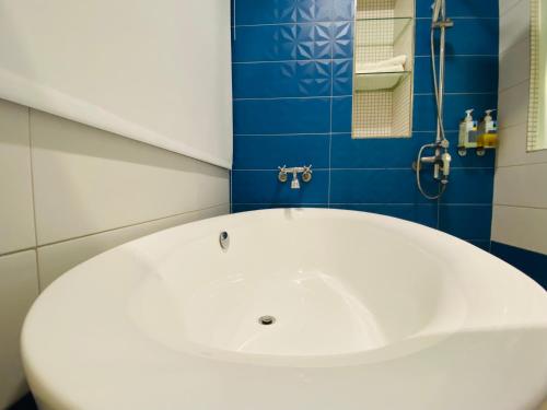 IKenting timehouse beach villa I電動麻將l k歌l德州l廚房l包棟