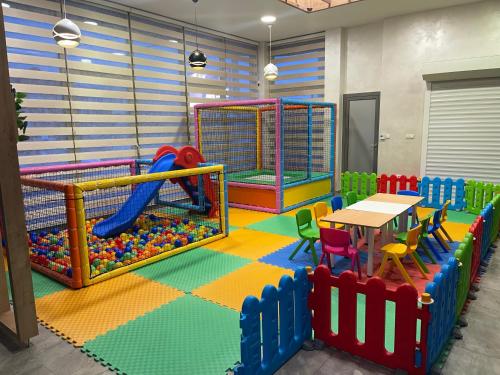 Bērnu klubs, Alegria Rooms Sarajevo in Podlugovi