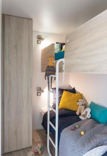 2 bedrooms, 4 beds