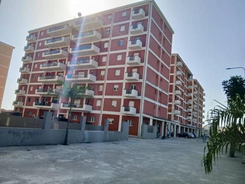 주변 환경, BlueHouseCity in 그랑 바삼